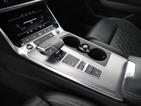 Audi A6 Avant 40 2.0 TDI quattro sport | Thumbnail 19 von 29