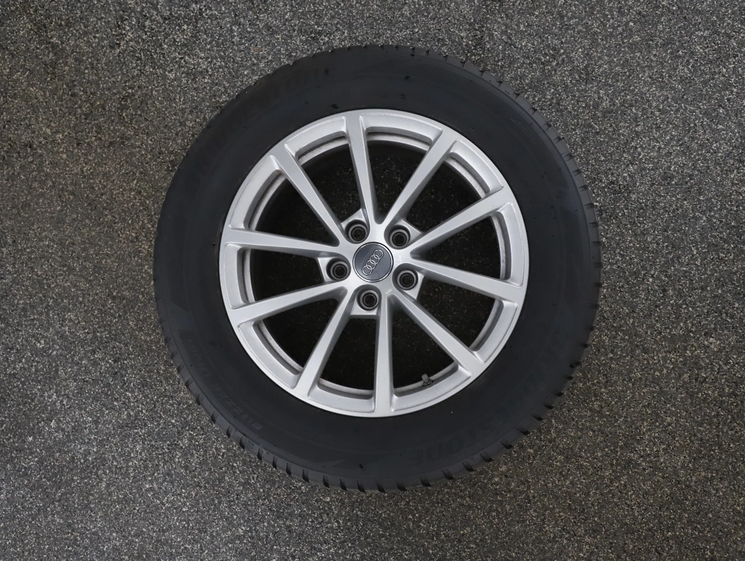 Audi A6 Avant 40 2.0 TDI quattro sport | Bild 26 von 29