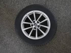 Audi A6 Avant 40 2.0 TDI quattro sport | Thumbnail 26 von 29