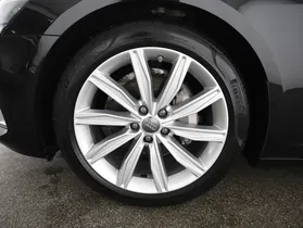 Audi A6 Avant 40 2.0 TDI quattro sport | Thumbnail 4 von 29