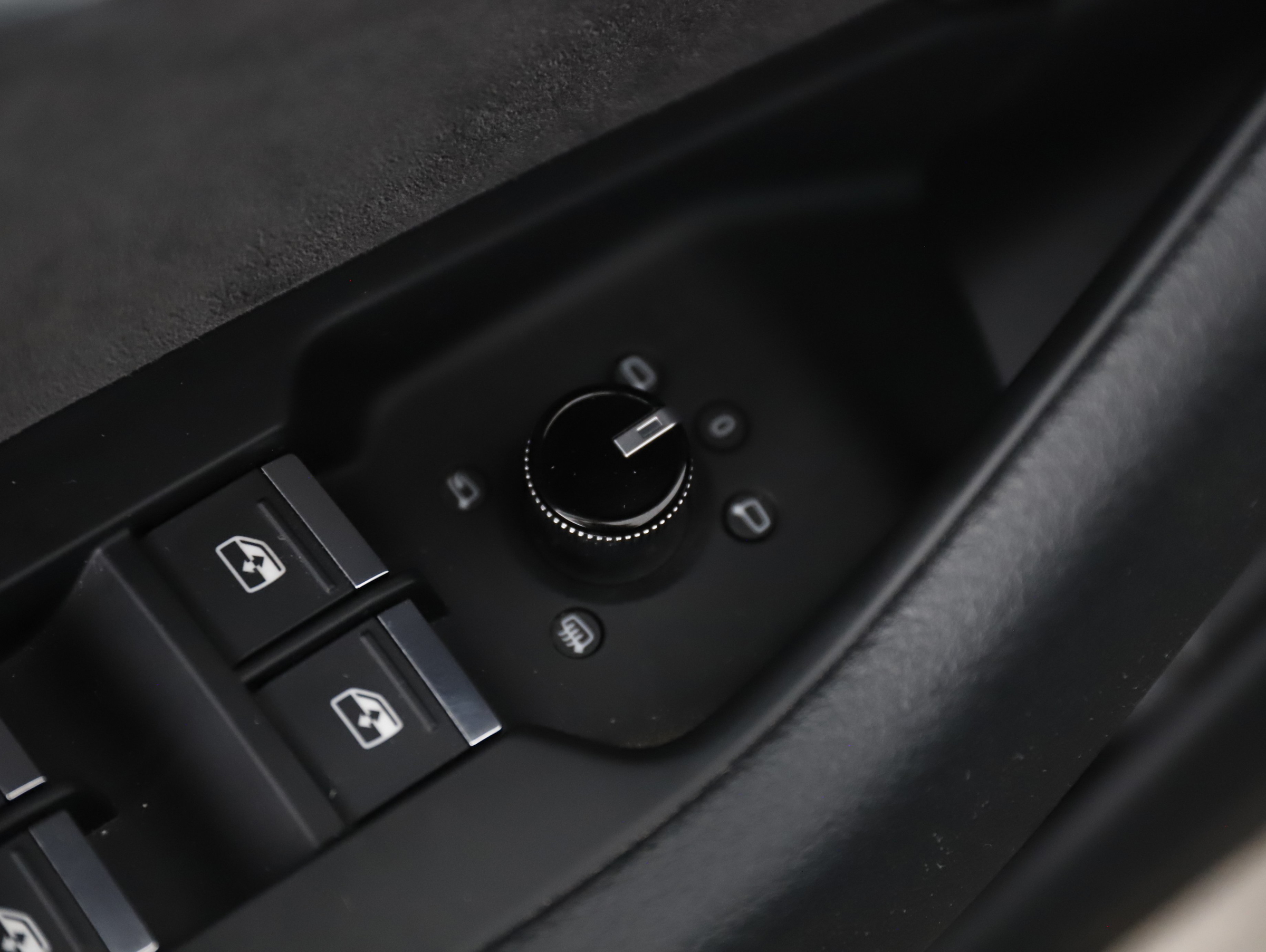 Audi A6 Avant 40 2.0 TDI quattro sport | Bild 6 von 29