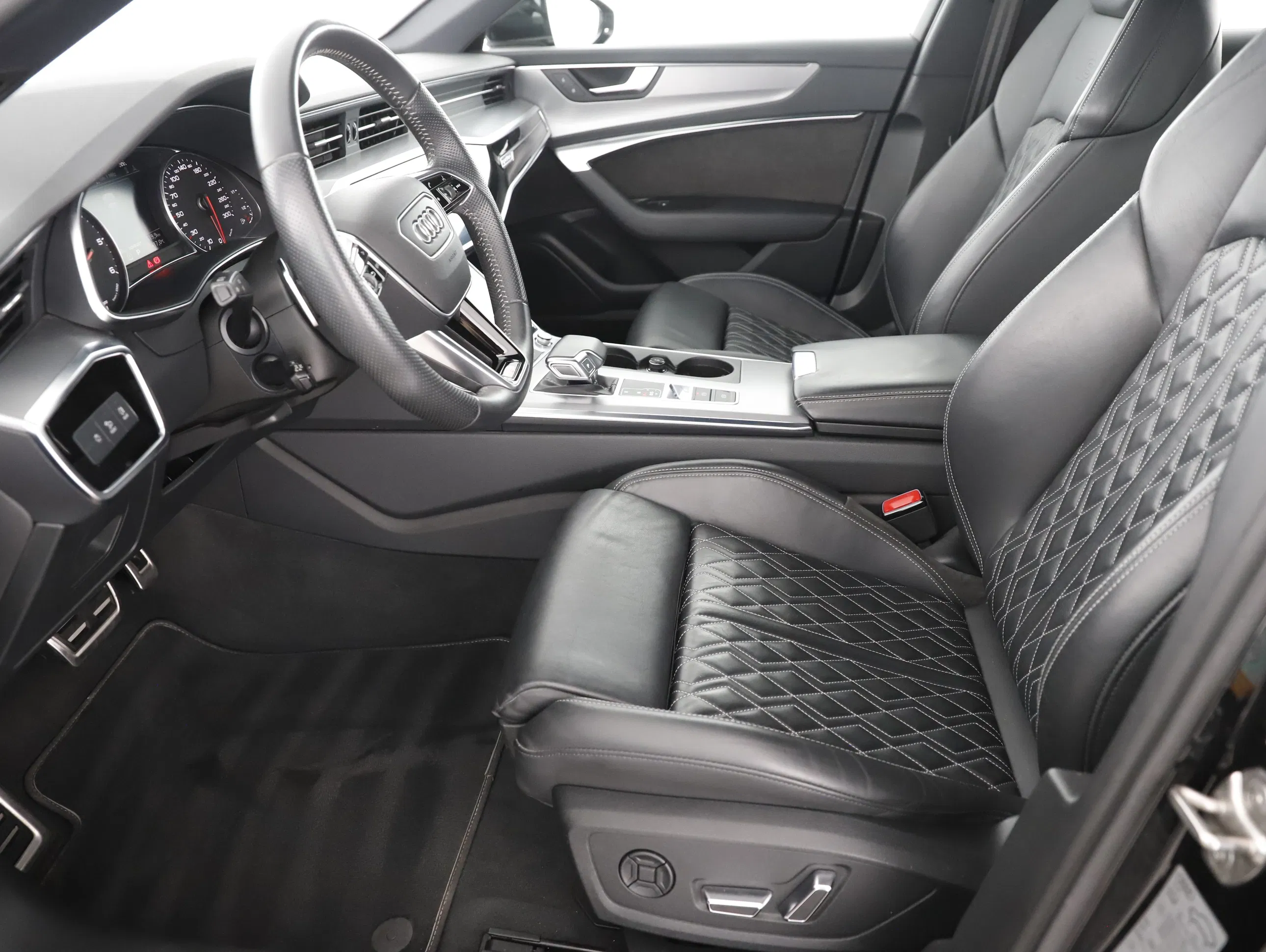 Audi A6 Avant 40 2.0 TDI quattro sport | Bild 8 von 29