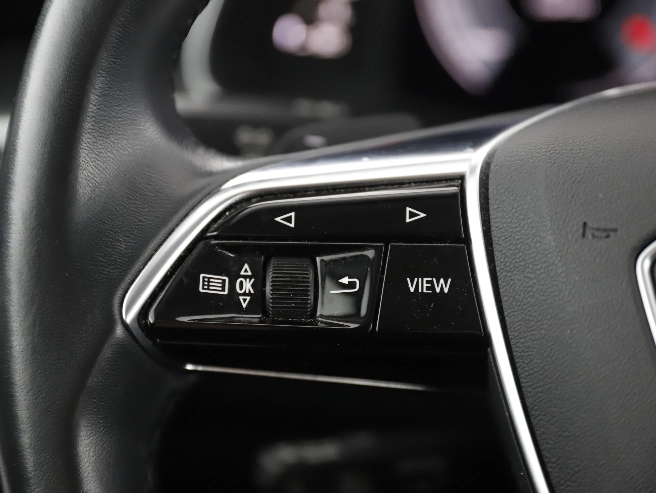 Audi A6 Avant 40 2.0 TDI sport | Bild 22 von 31