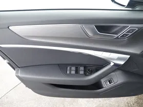 Audi A6 Avant 45 3.0 TDI quattro sport | Thumbnail 4 von 25