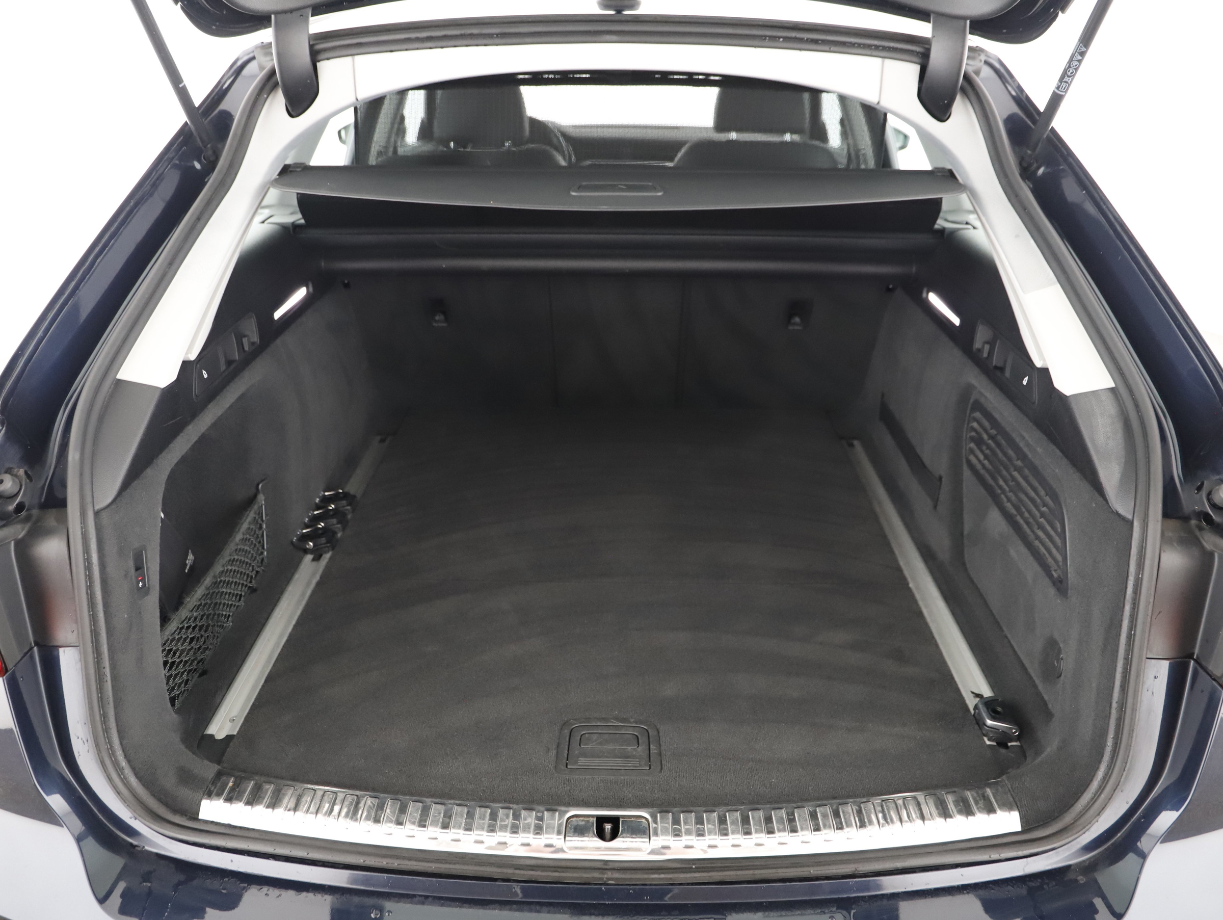 Audi A6 Avant 45 3.0 TDI quattro sport | Bild 20 von 25