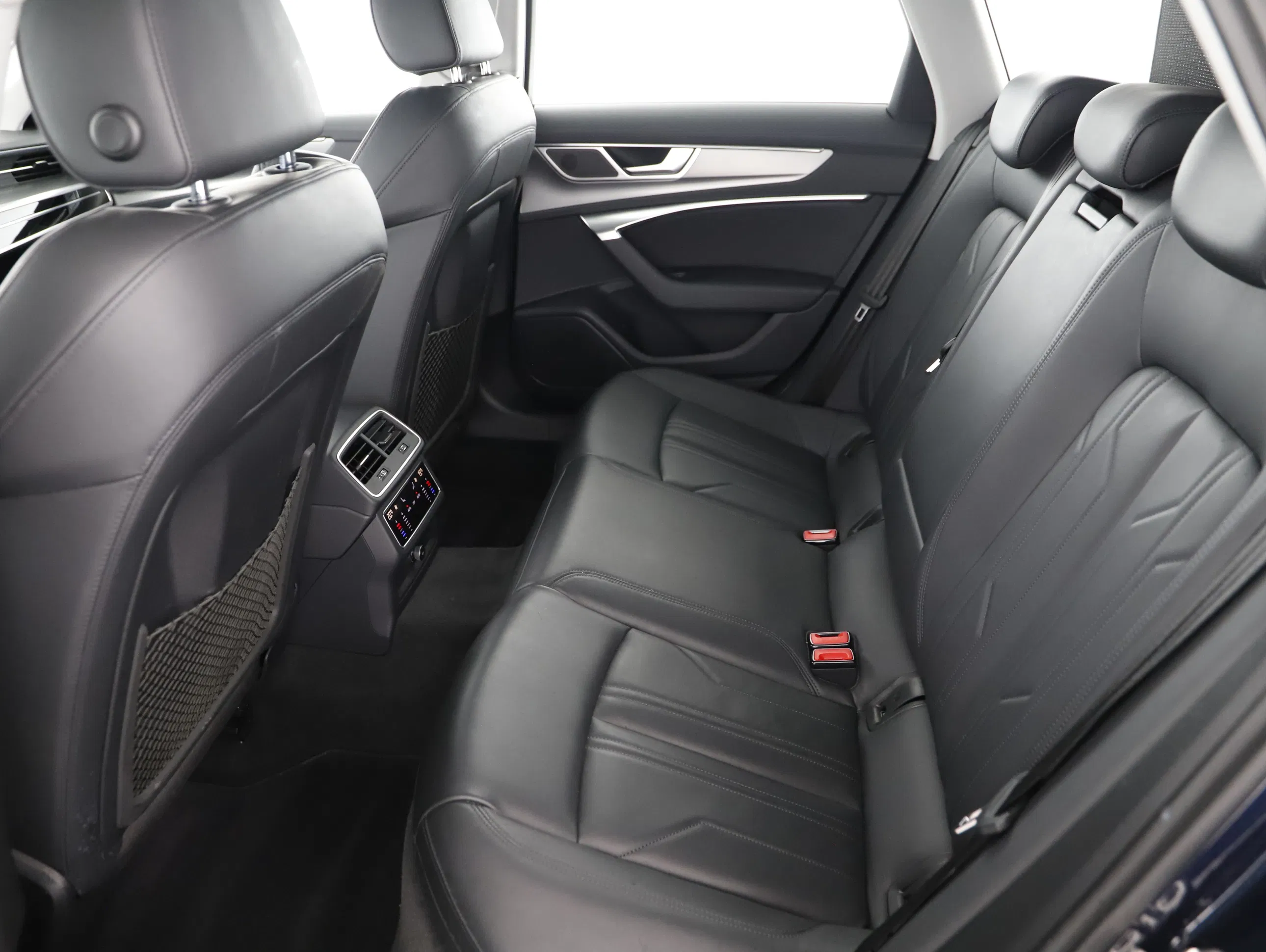 Audi A6 Avant 45 3.0 TDI quattro sport | Bild 19 von 25