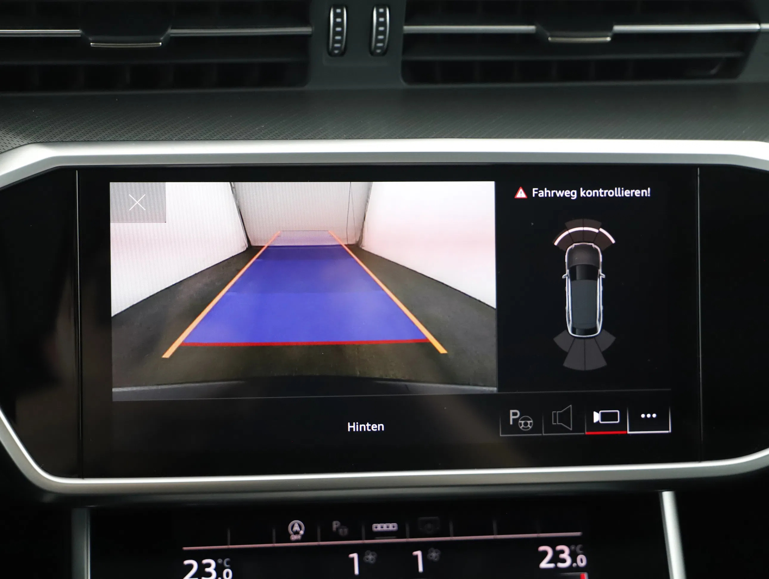 Audi A6 Avant 45 3.0 TDI quattro sport | Bild 17 von 25