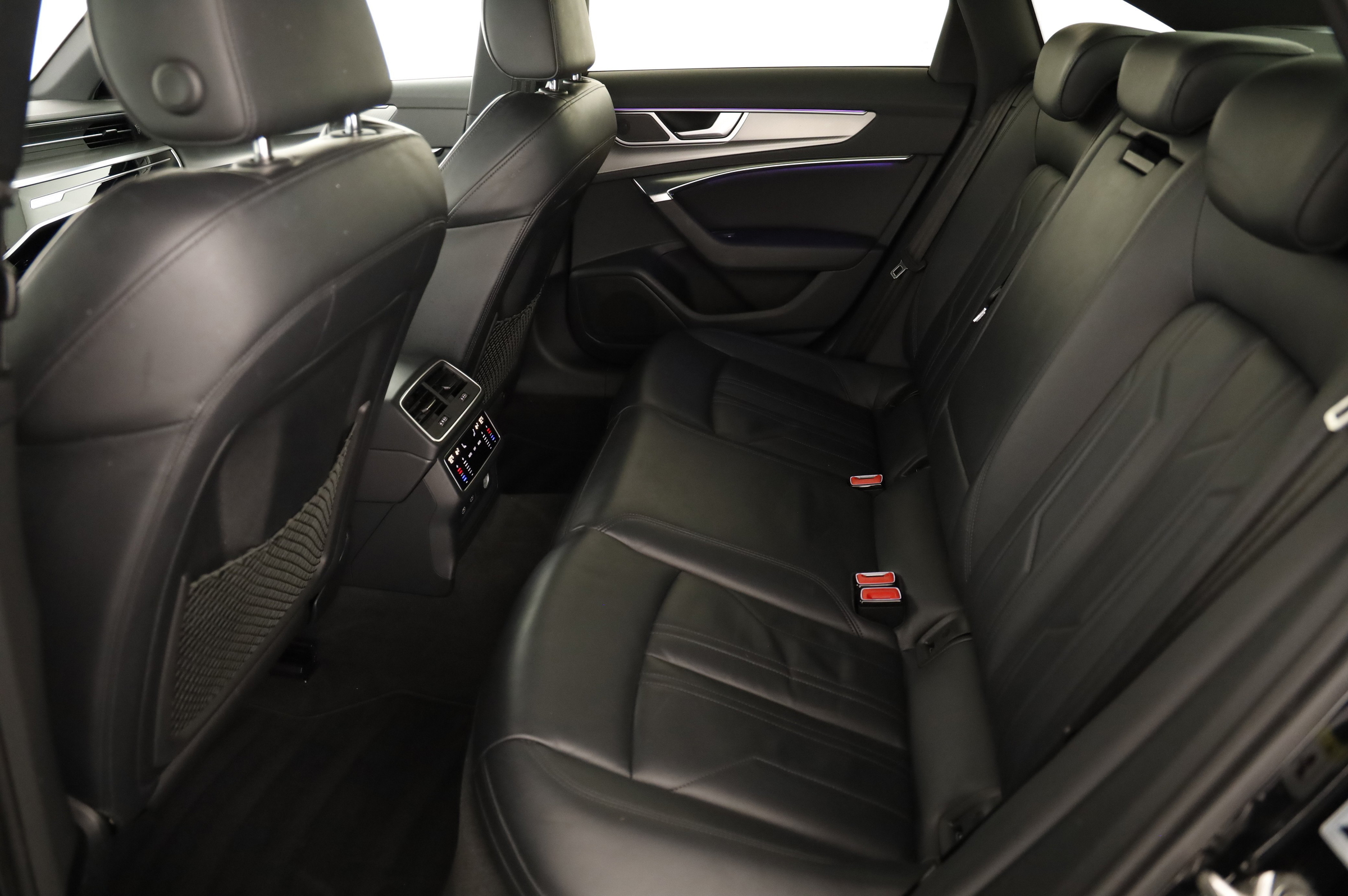 Audi A6 45 3.0 TDI quattro sport | Bild 24 von 28