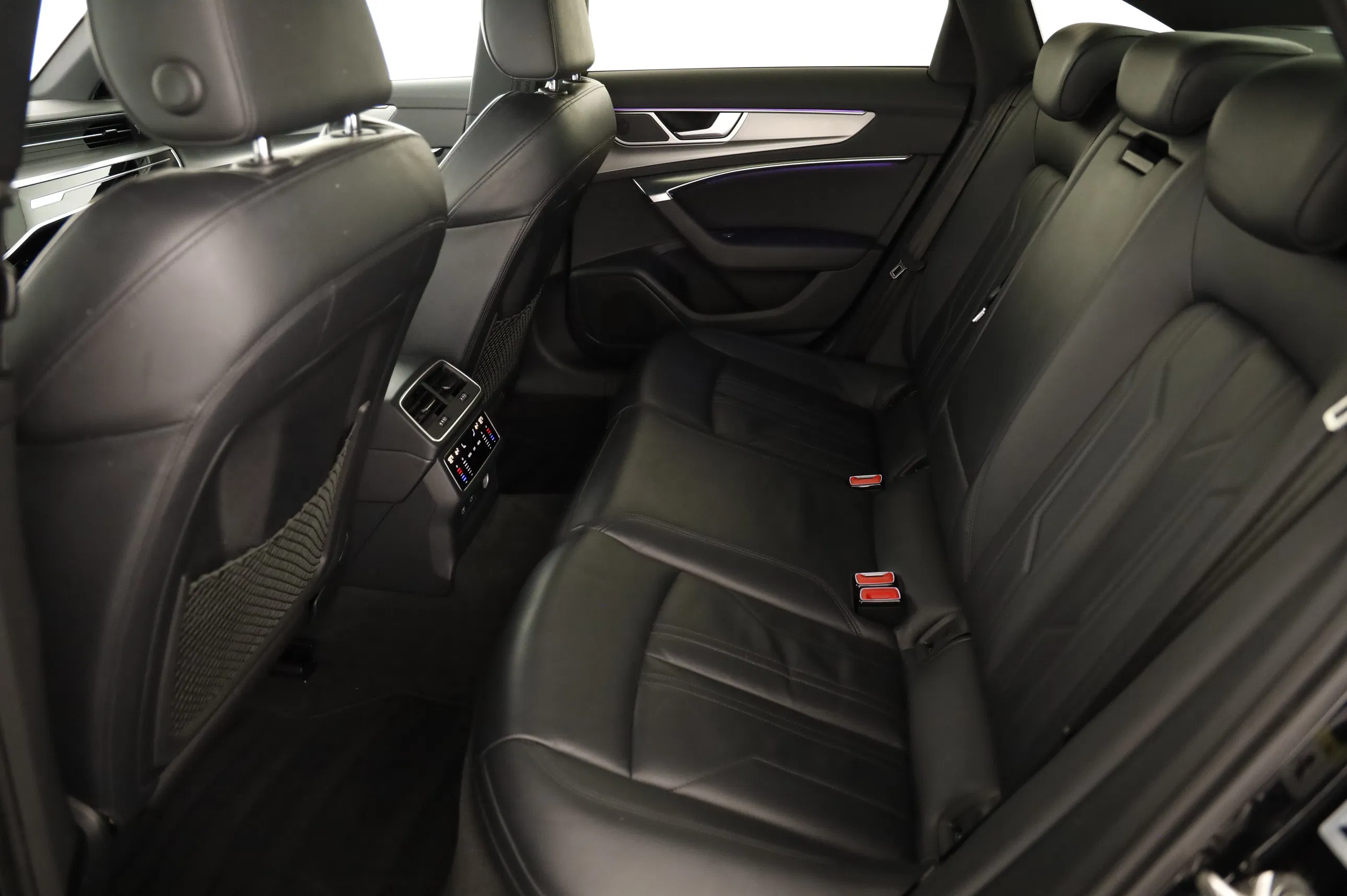 Audi A6 45 3.0 TDI quattro sport | Bild 24 von 28