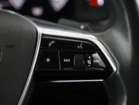 Audi A6 Avant 35 2.0 TDI design | Thumbnail 12 von 23