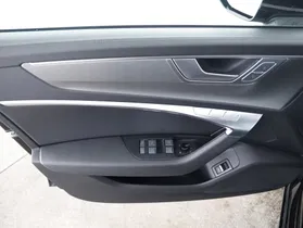 Audi A6 Avant 35 2.0 TDI design | Thumbnail 15 von 23