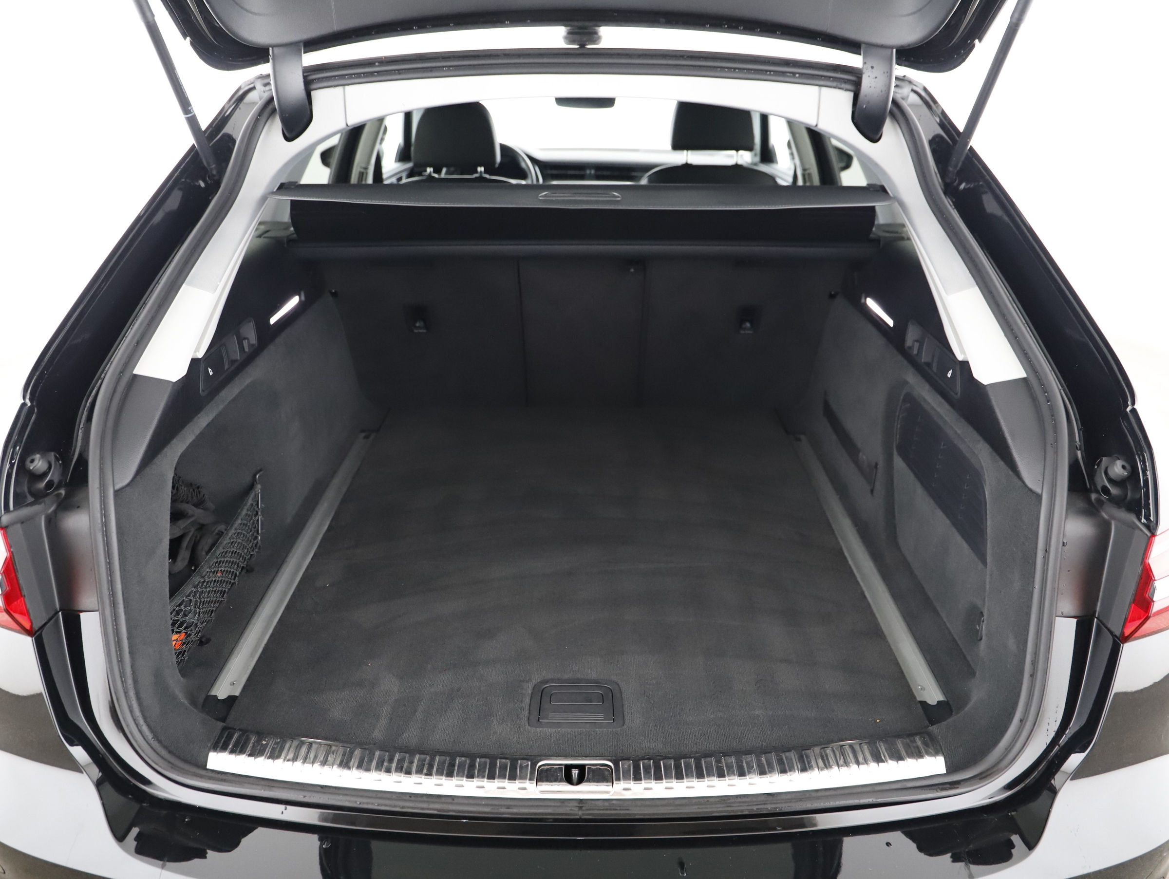 Audi A6 Avant 35 2.0 TDI design | Bild 17 von 23