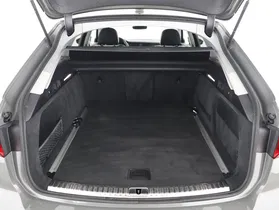 Audi A6 Avant 40 2.0 TDI quattro sport | Thumbnail 12 von 27