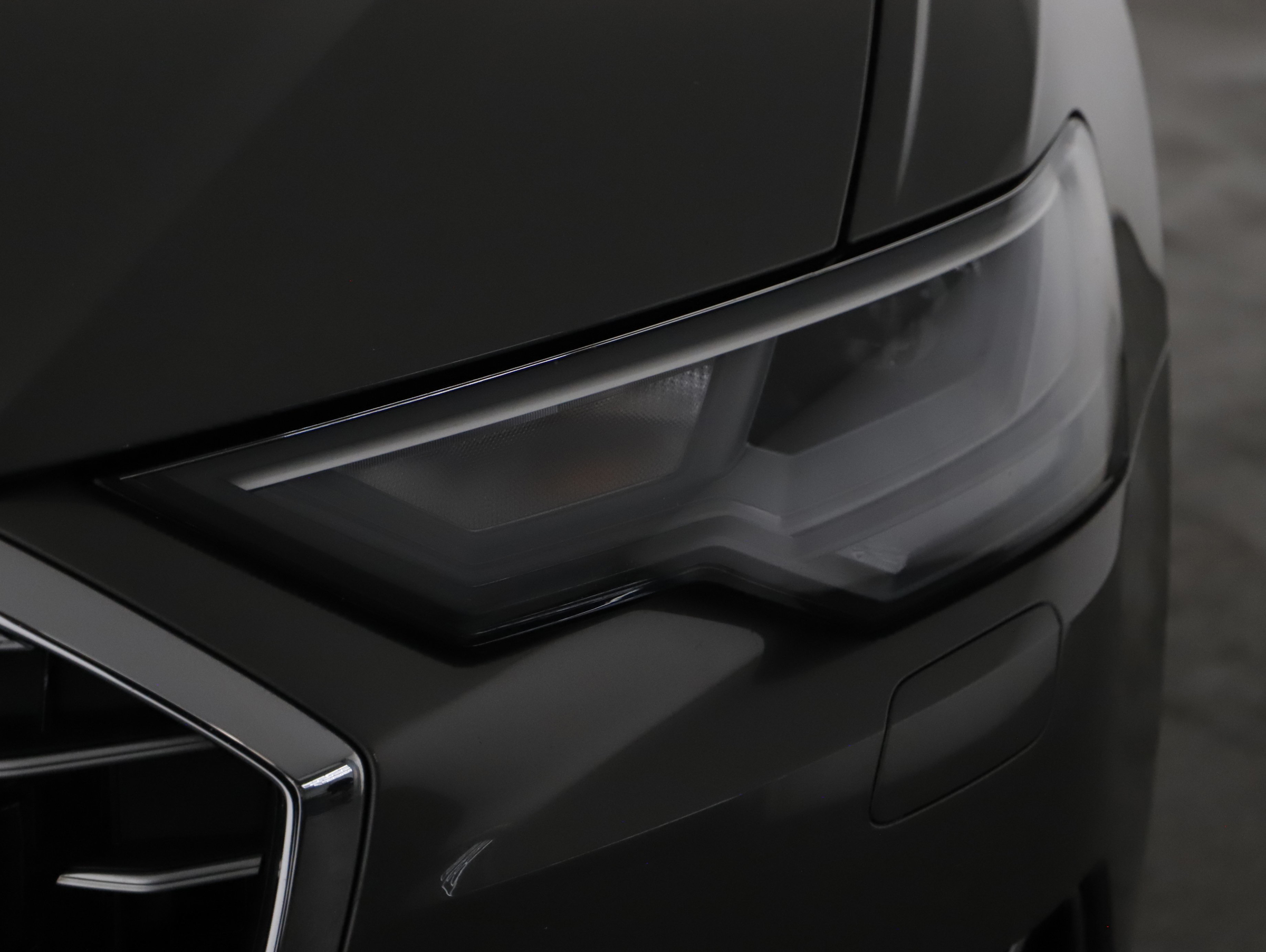 Audi A6 Avant 40 2.0 TDI quattro sport | Bild 24 von 27