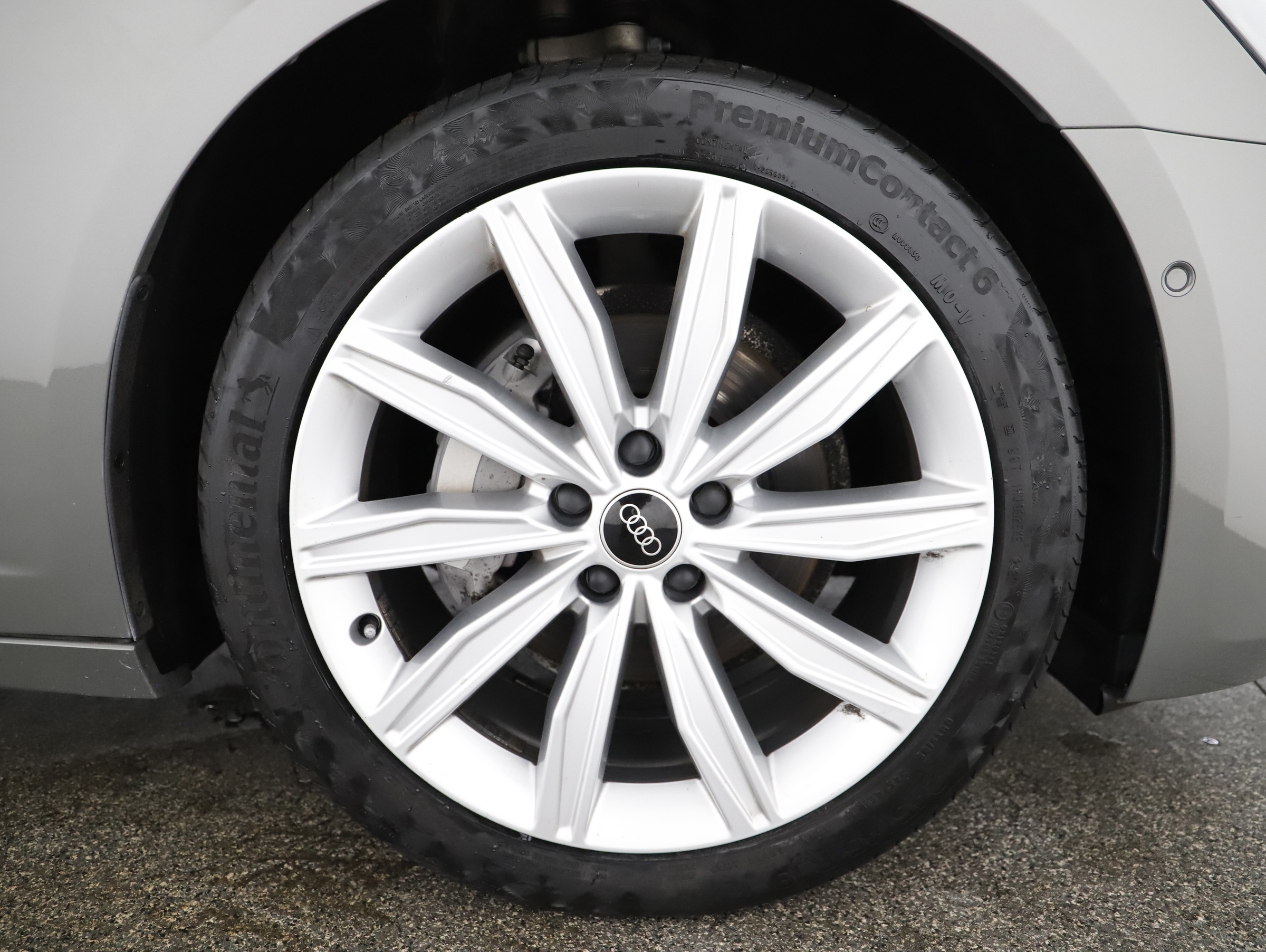 Audi A6 Avant 40 2.0 TDI quattro sport | Bild 25 von 27