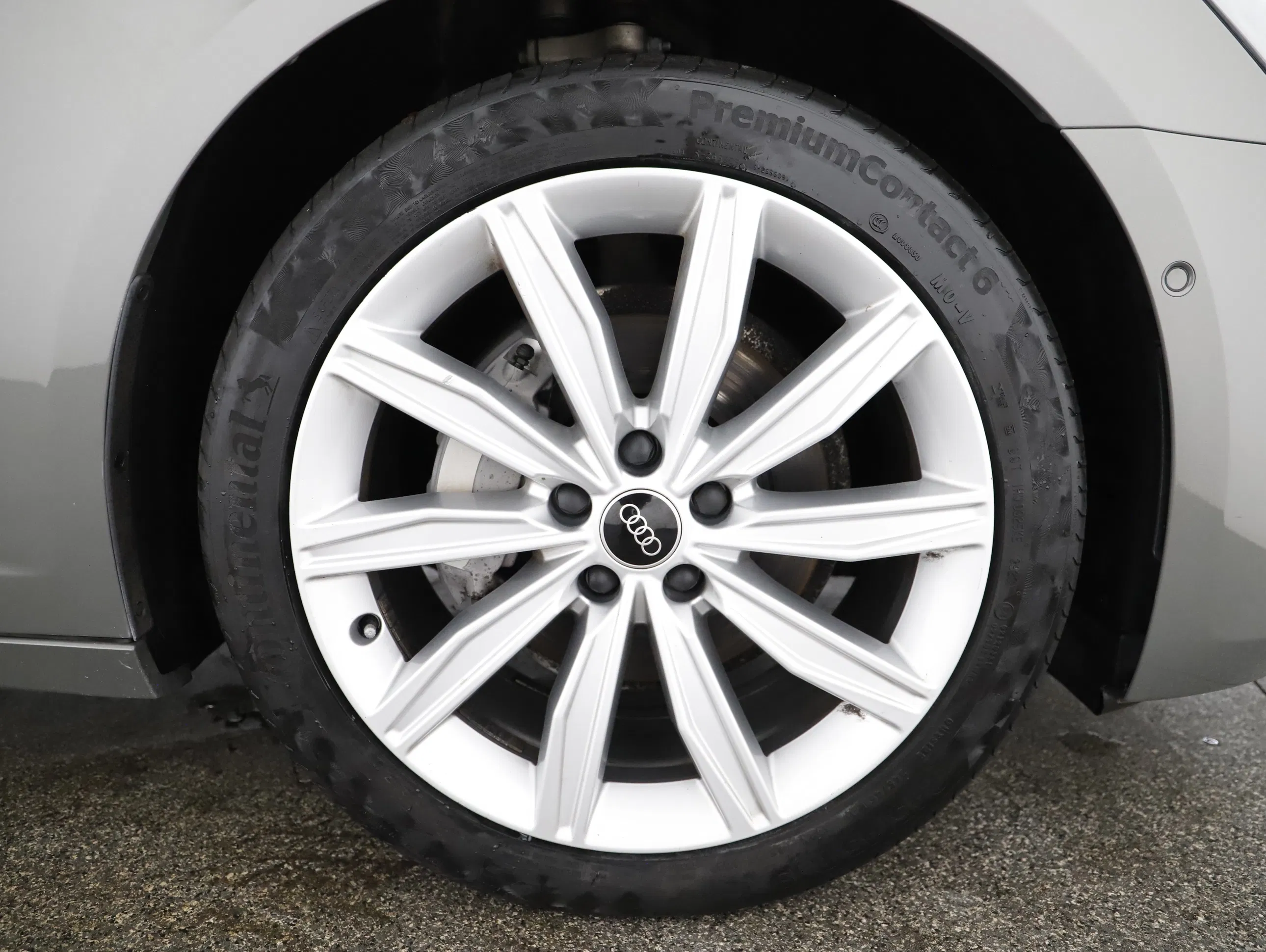 Audi A6 Avant 40 2.0 TDI quattro sport | Bild 25 von 27