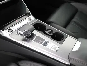 Audi A6 Avant 40 2.0 TDI quattro sport | Thumbnail 17 von 21