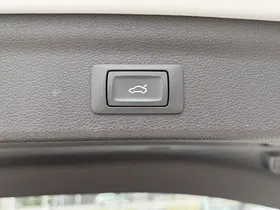 Audi Q3 35 2.0 TDI quattro | Thumbnail 15 von 21