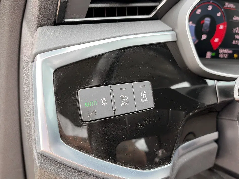 Audi Q3 35 2.0 TDI quattro | Bild 17 von 21