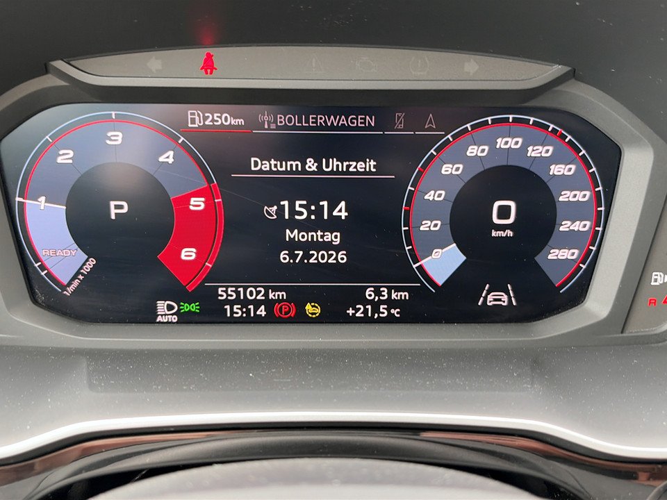 Audi Q3 35 2.0 TDI quattro | Bild 18 von 21