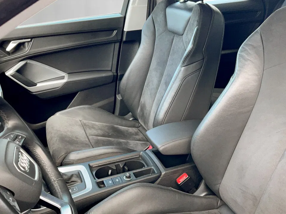 Audi Q3 Sportback 35 2.0 TDI S-Line | Bild 12 von 22