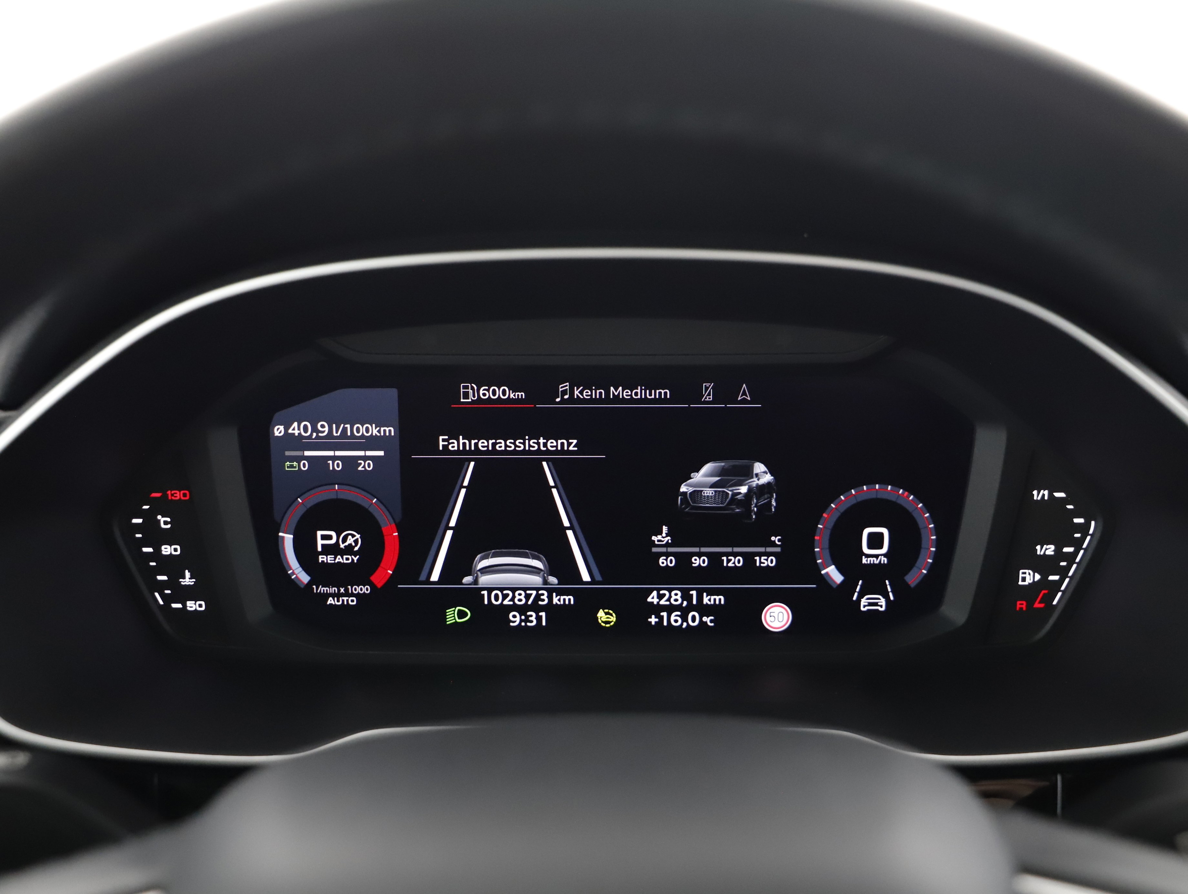 Audi Q3 Sportback 35 2.0 TDI S-Line | Bild 6 von 23