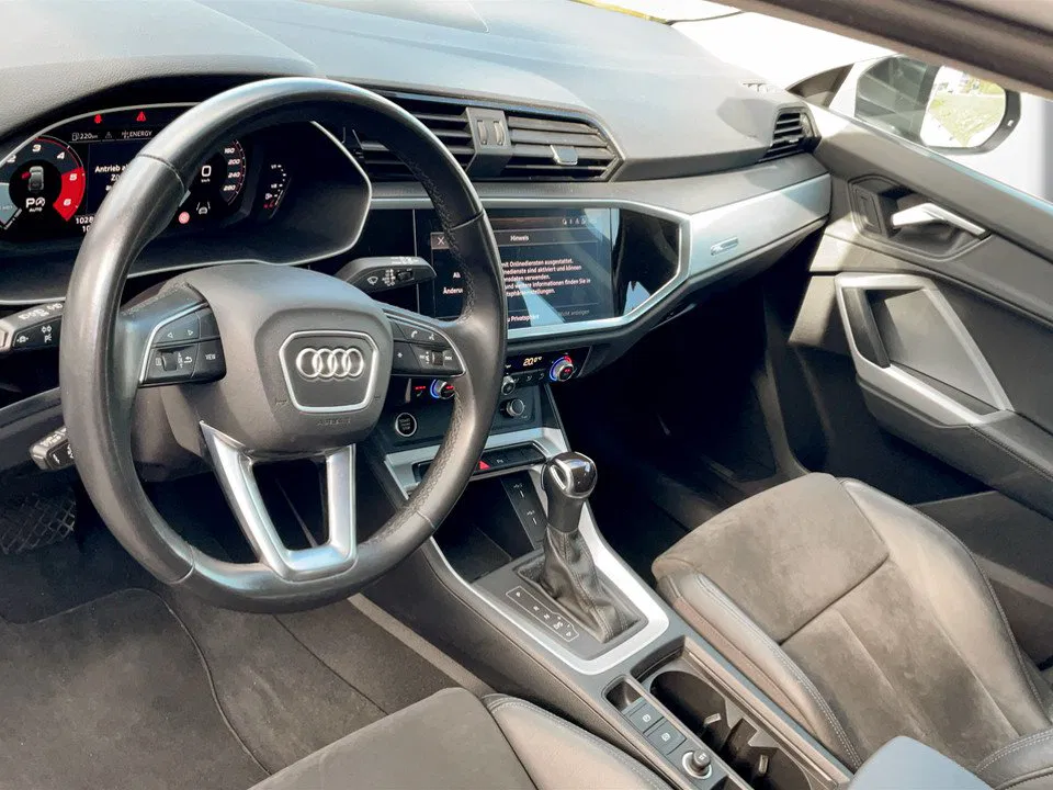 Audi Q3 Sportback 35 2.0 TDI S-Line | Bild 8 von 22
