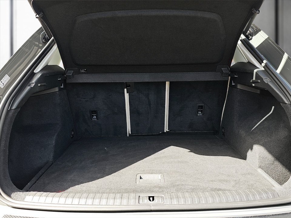 Audi Q3 35 TDI AUT. | Bild 19 von 21