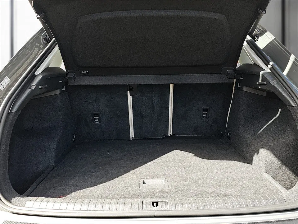 Audi Q3 35 TDI AUT. | Bild 19 von 21