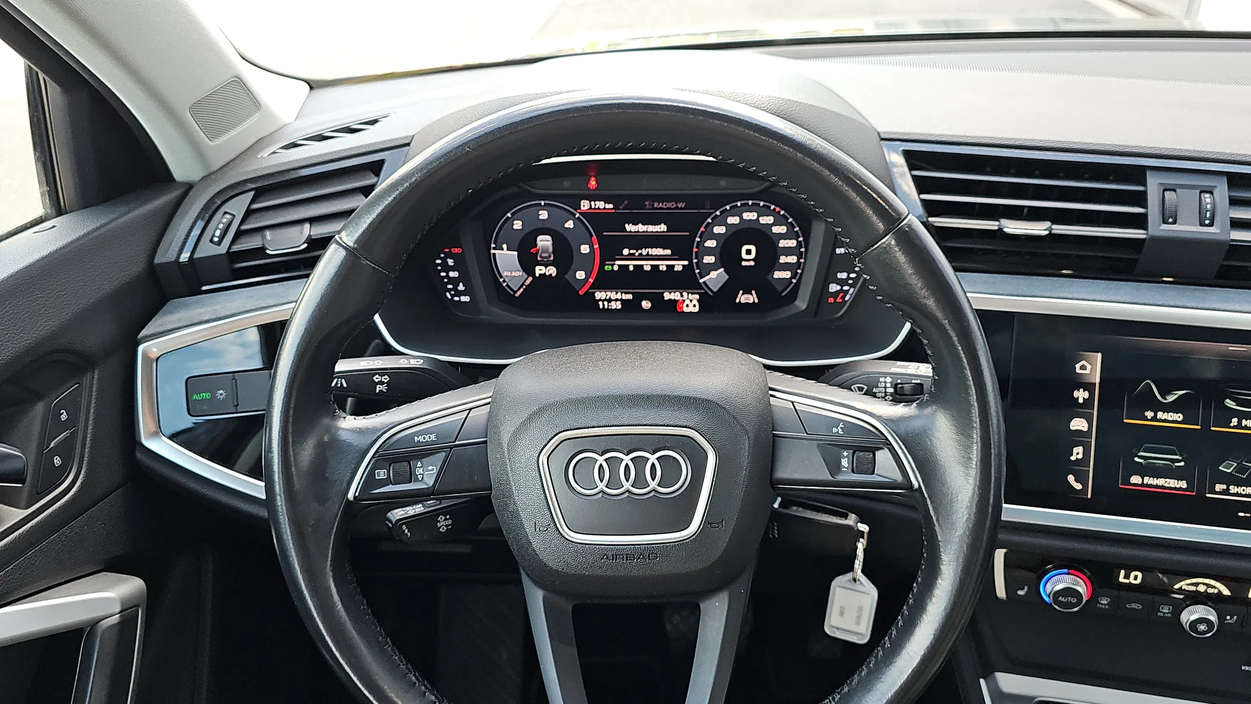 Audi Q3 35 TDI AUT. | Bild 12 von 21