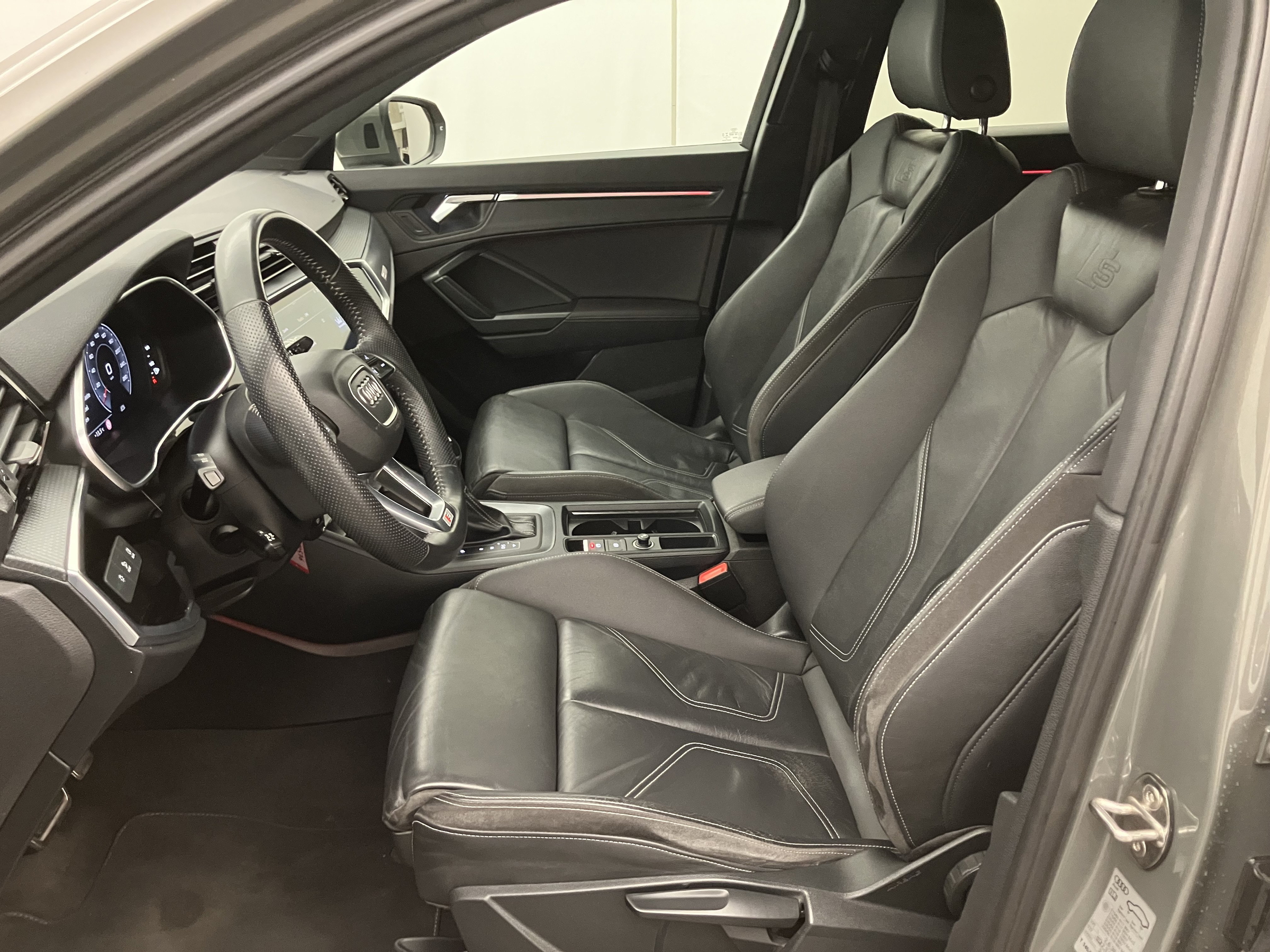 Audi Q3 Sportback 35 1.5 TFSI S-Line | Bild 11 von 27