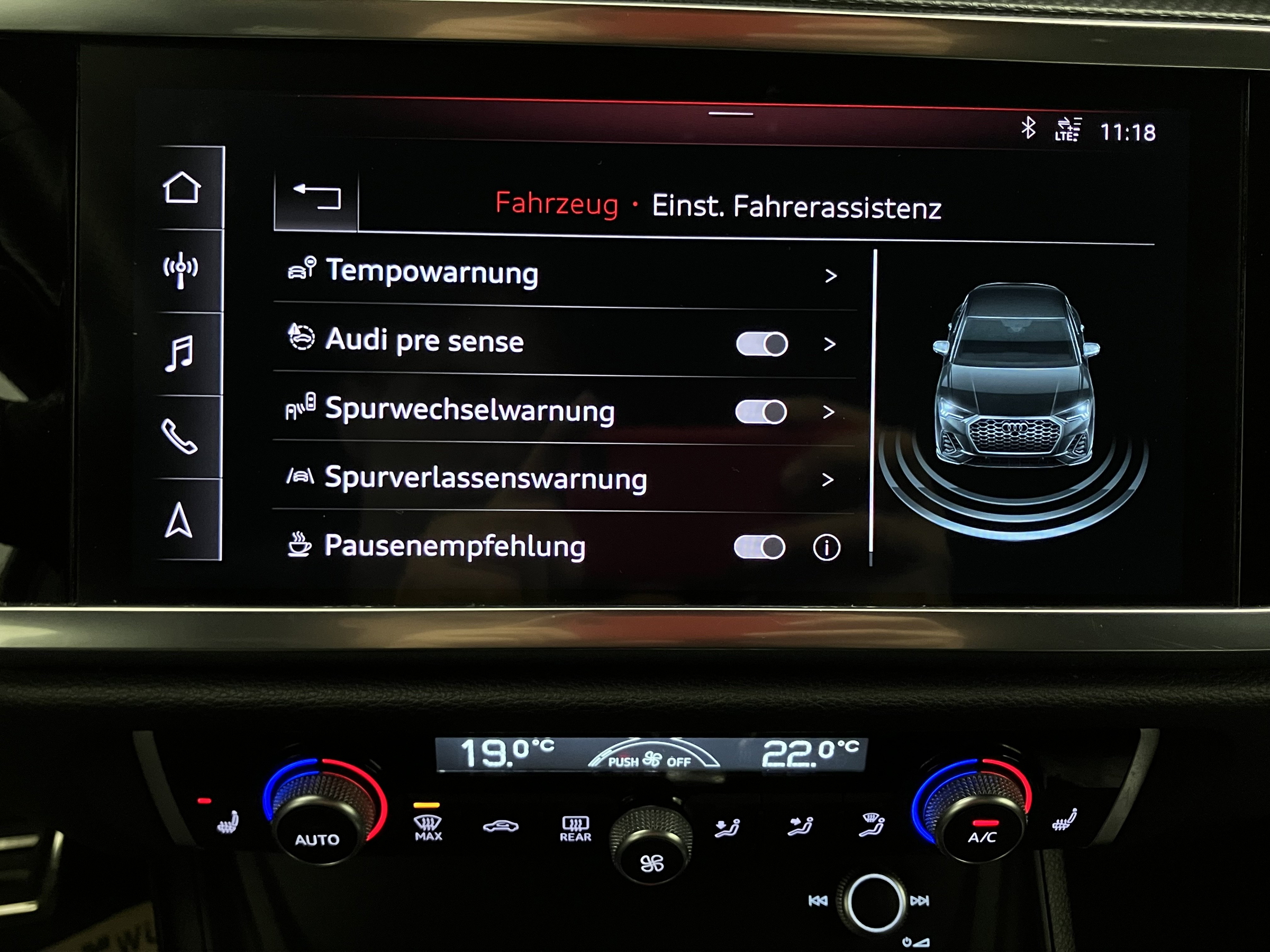 Audi Q3 Sportback 35 1.5 TFSI S-Line | Bild 22 von 27