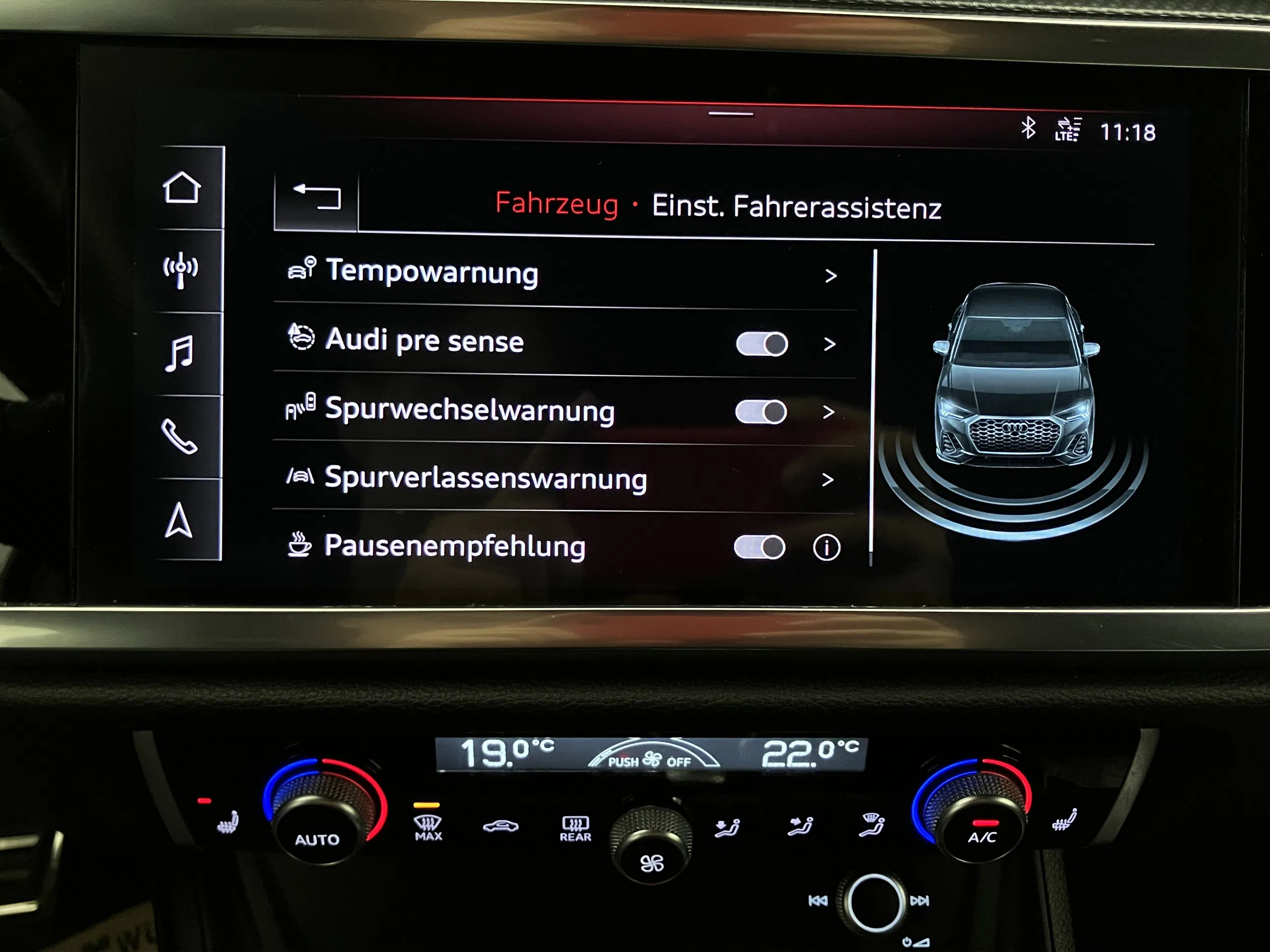 Audi Q3 Sportback 35 1.5 TFSI S-Line | Bild 22 von 27