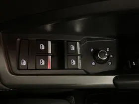 Audi Q3 Sportback 35 1.5 TFSI S-Line | Thumbnail 9 von 27