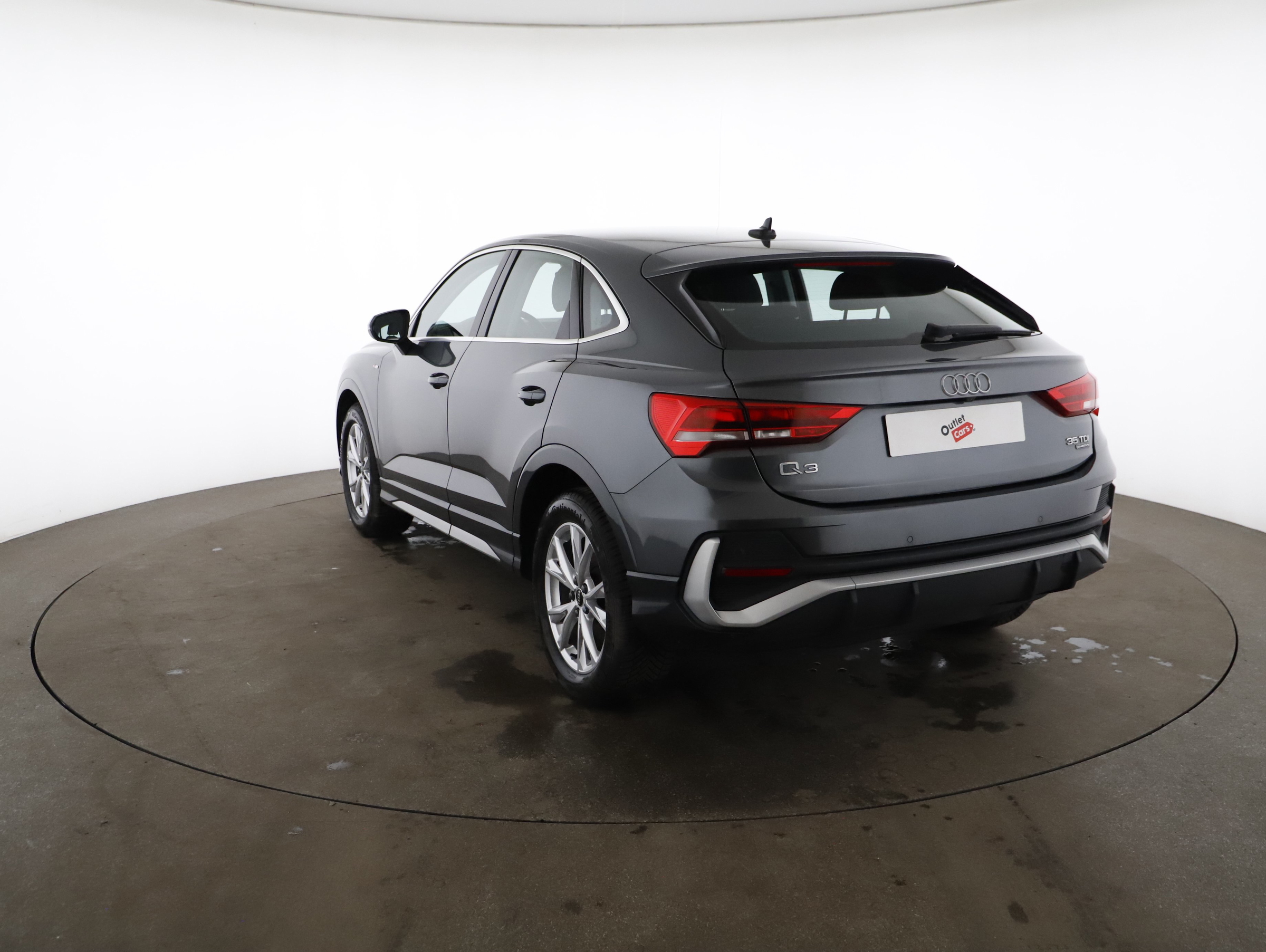 Audi Q3 Sportback 35 2.0 TDI quattro S-Line | Bild 19 von 23