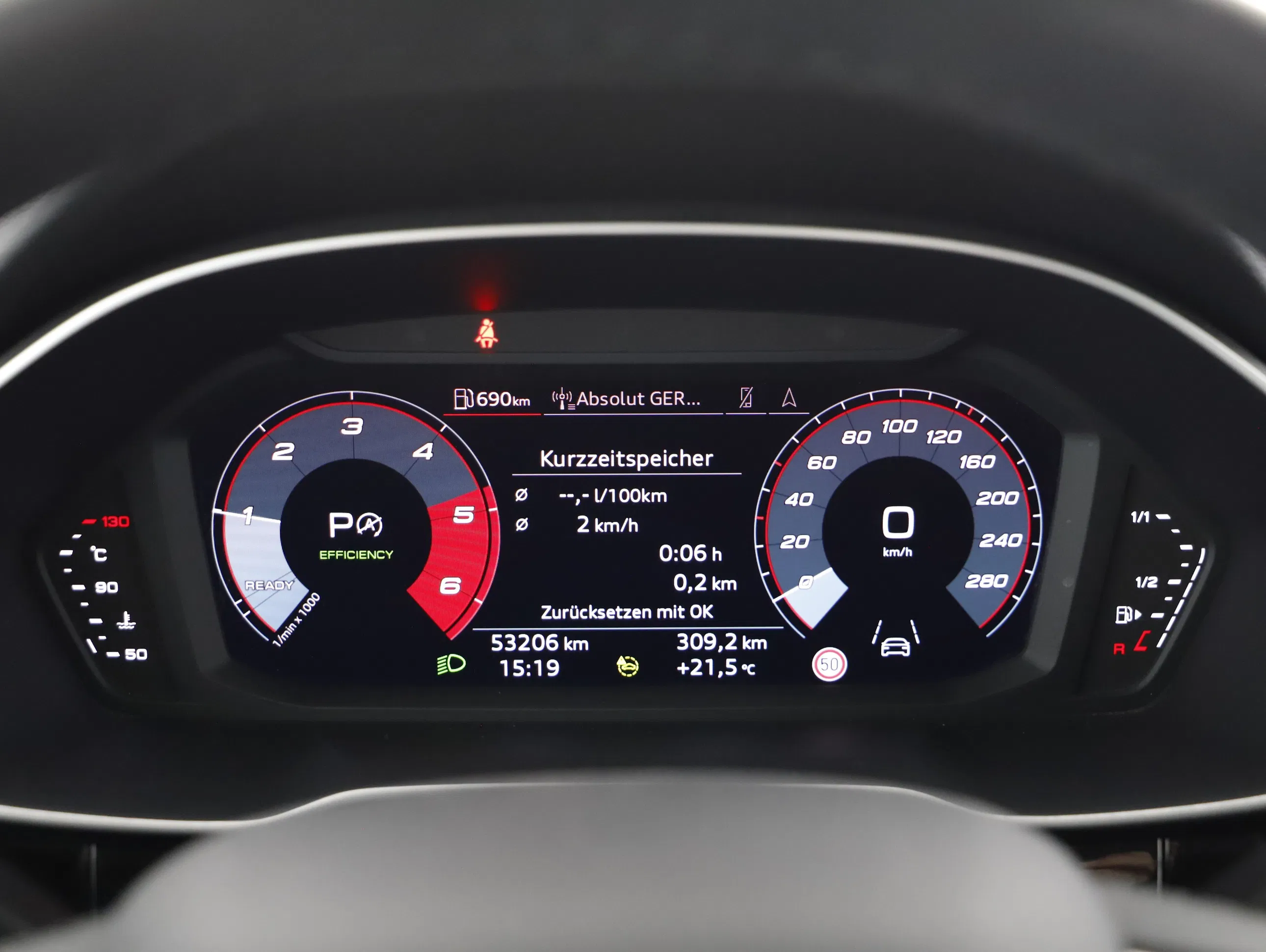 Audi Q3 Sportback 35 2.0 TDI quattro S-Line | Bild 6 von 23
