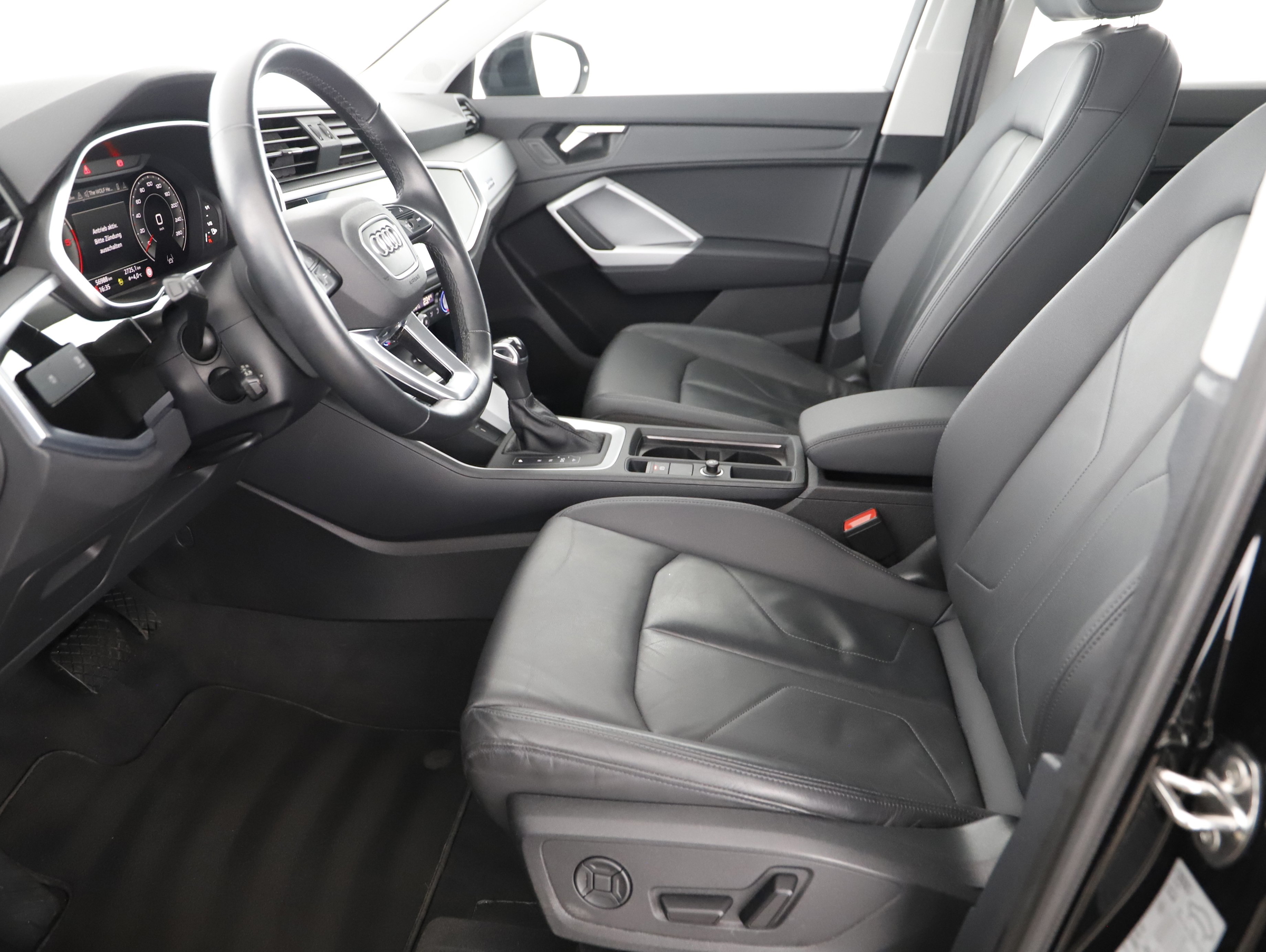 Audi Q3 35 TDI quattro adv. Aut. | Bild 8 von 23