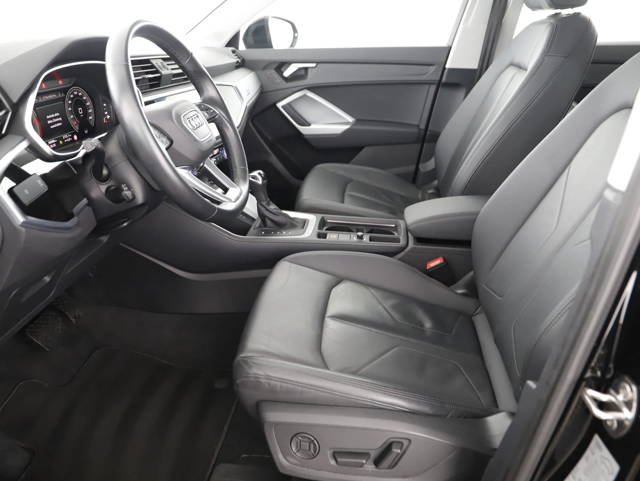 Audi Q3 35 TDI quattro adv. Aut. | Bild 8 von 23