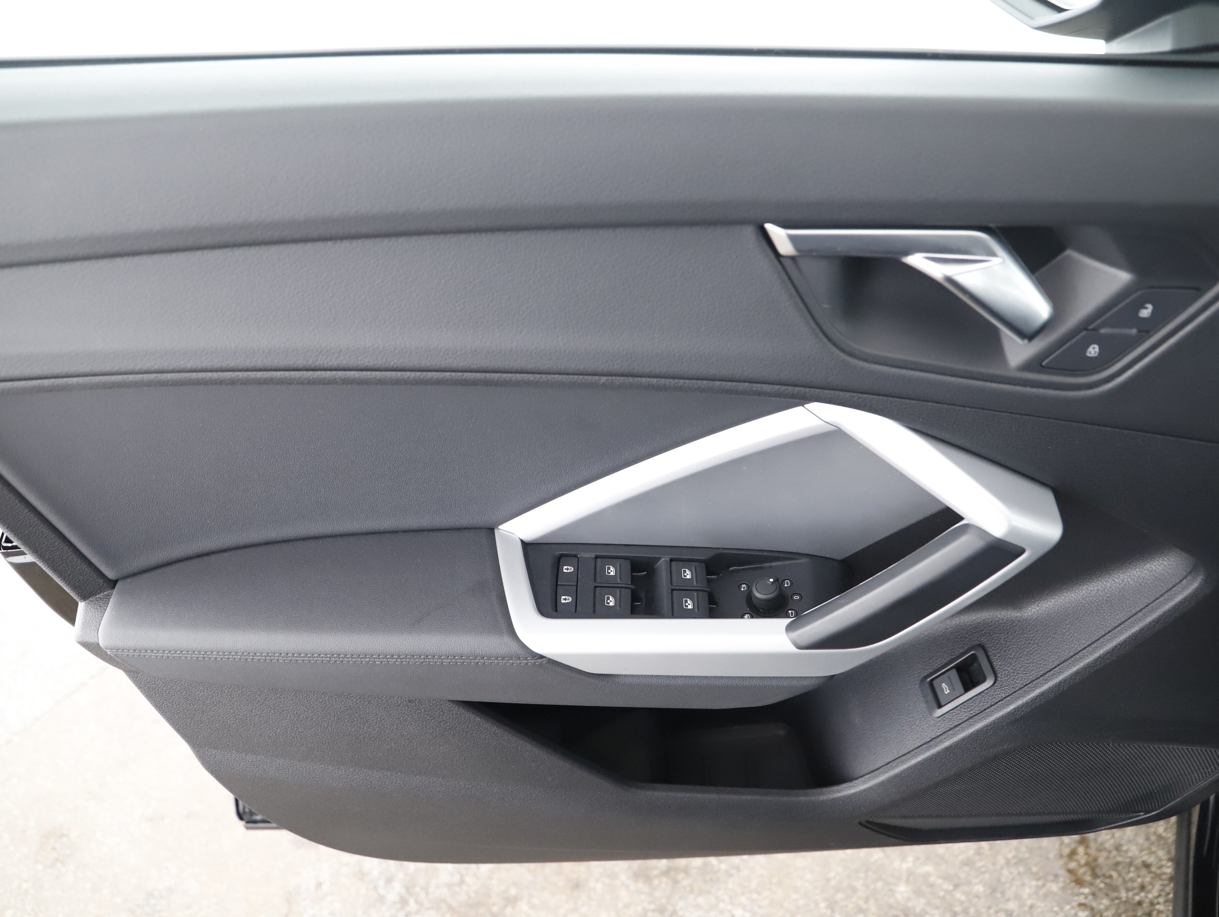 Audi Q3 35 TDI quattro adv. Aut. | Bild 4 von 23