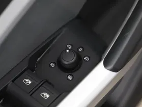 Audi Q3 35 TDI quattro adv. Aut. | Thumbnail 5 von 23