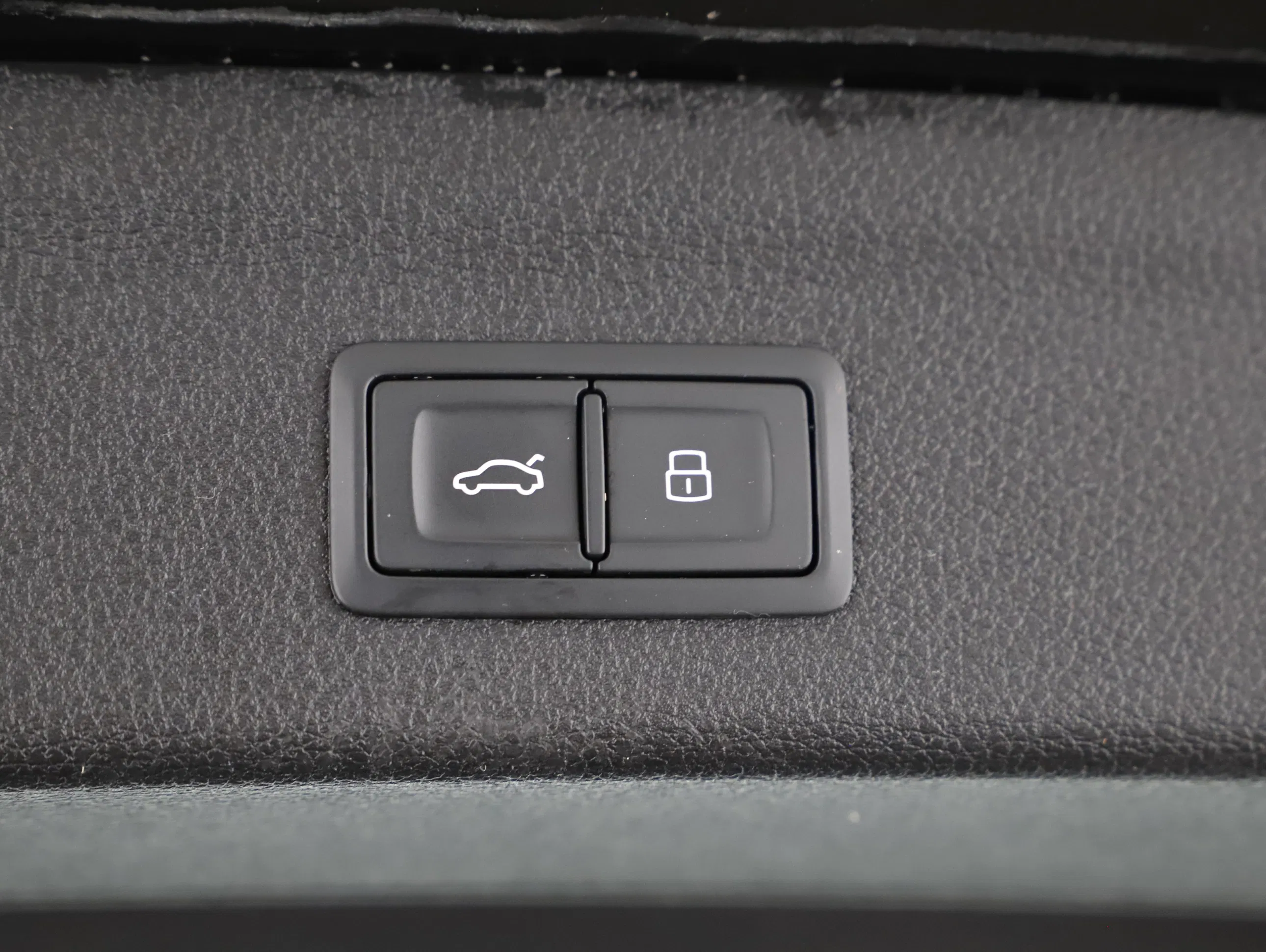 Audi Q3 35 TDI quattro adv. Aut. | Bild 21 von 23