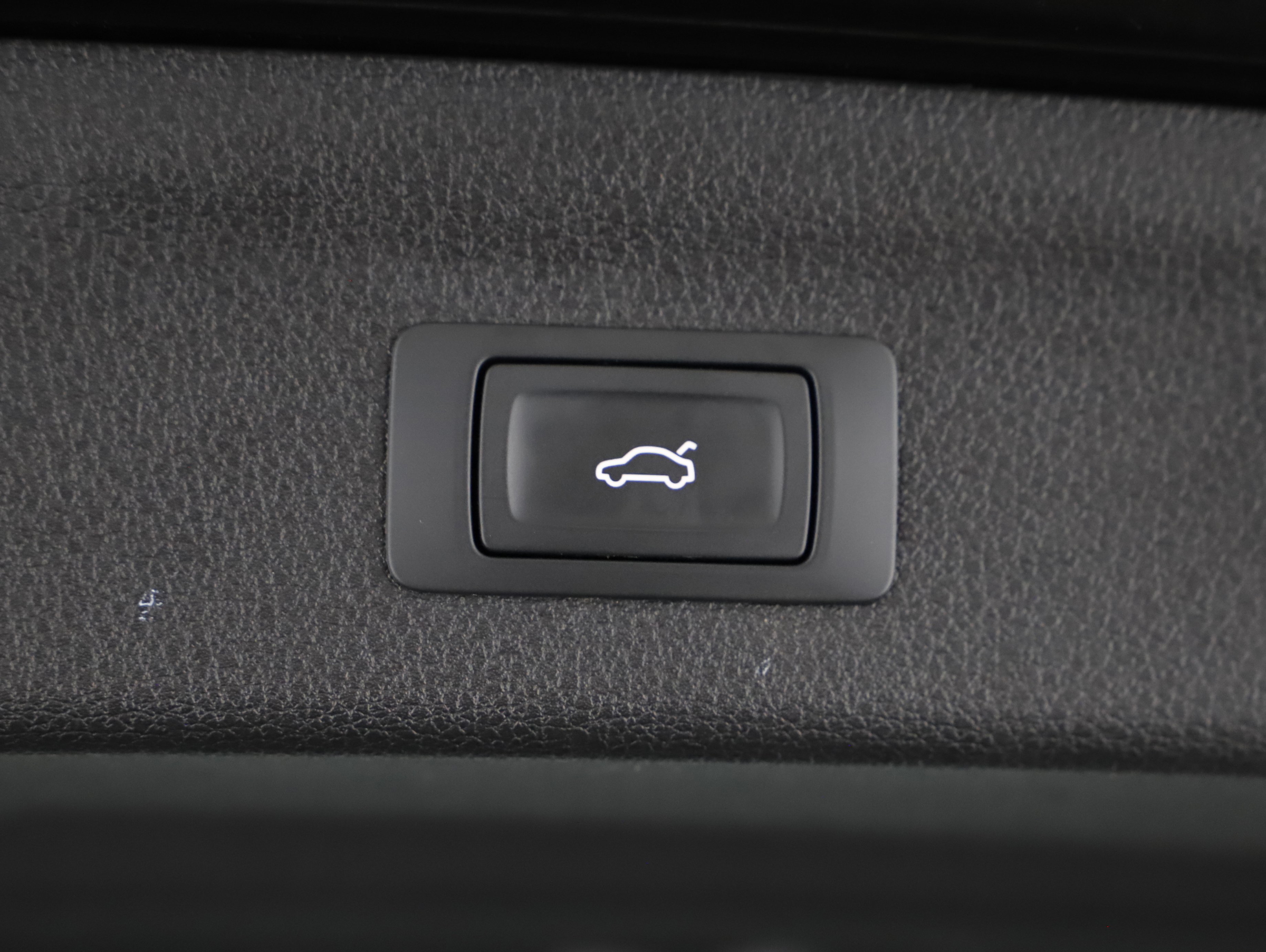 Audi Q3 35 TDI advanced Aut | Bild 18 von 23