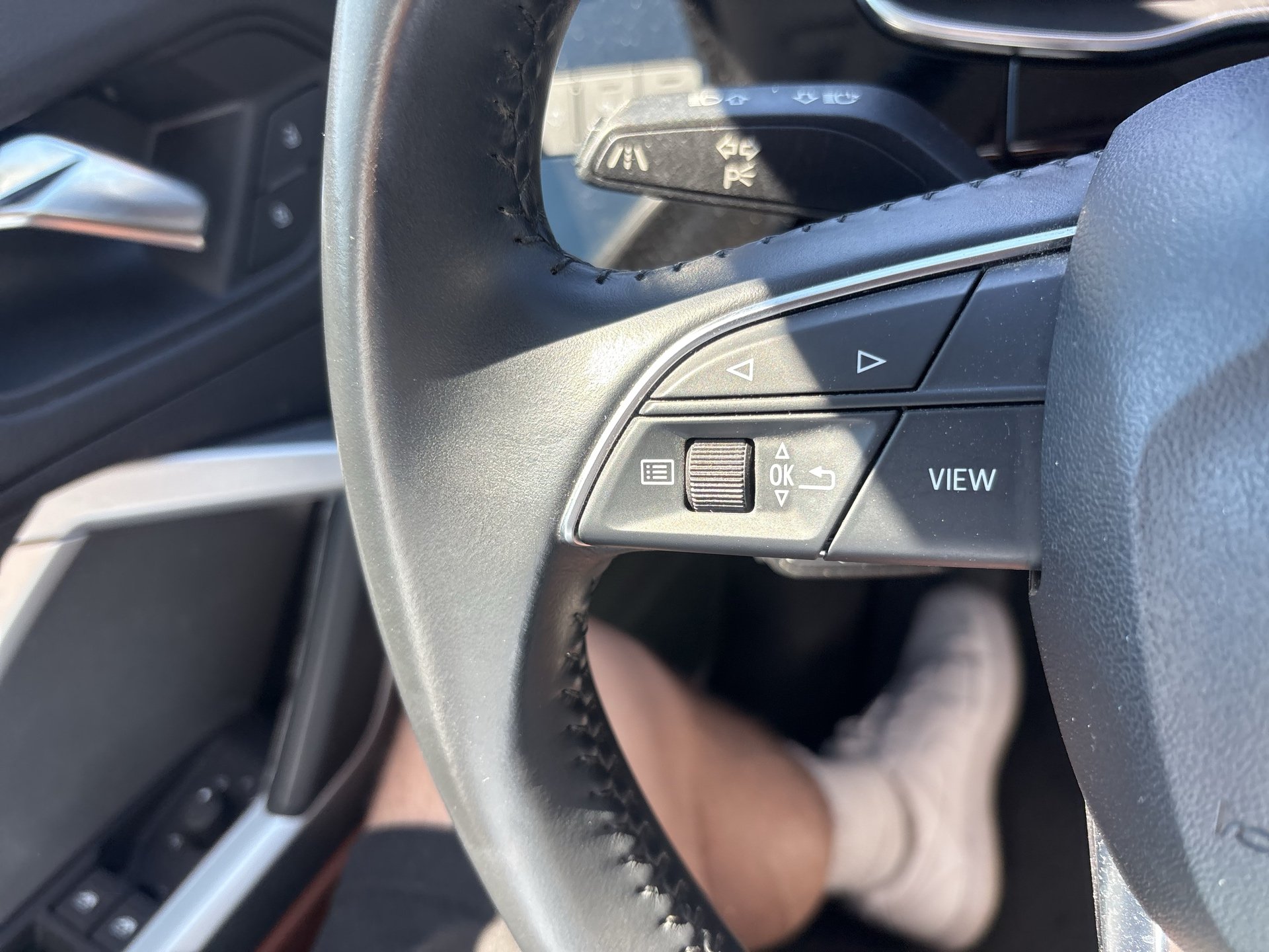 Audi Q3 35 2.0 TDI | Bild 14 von 31