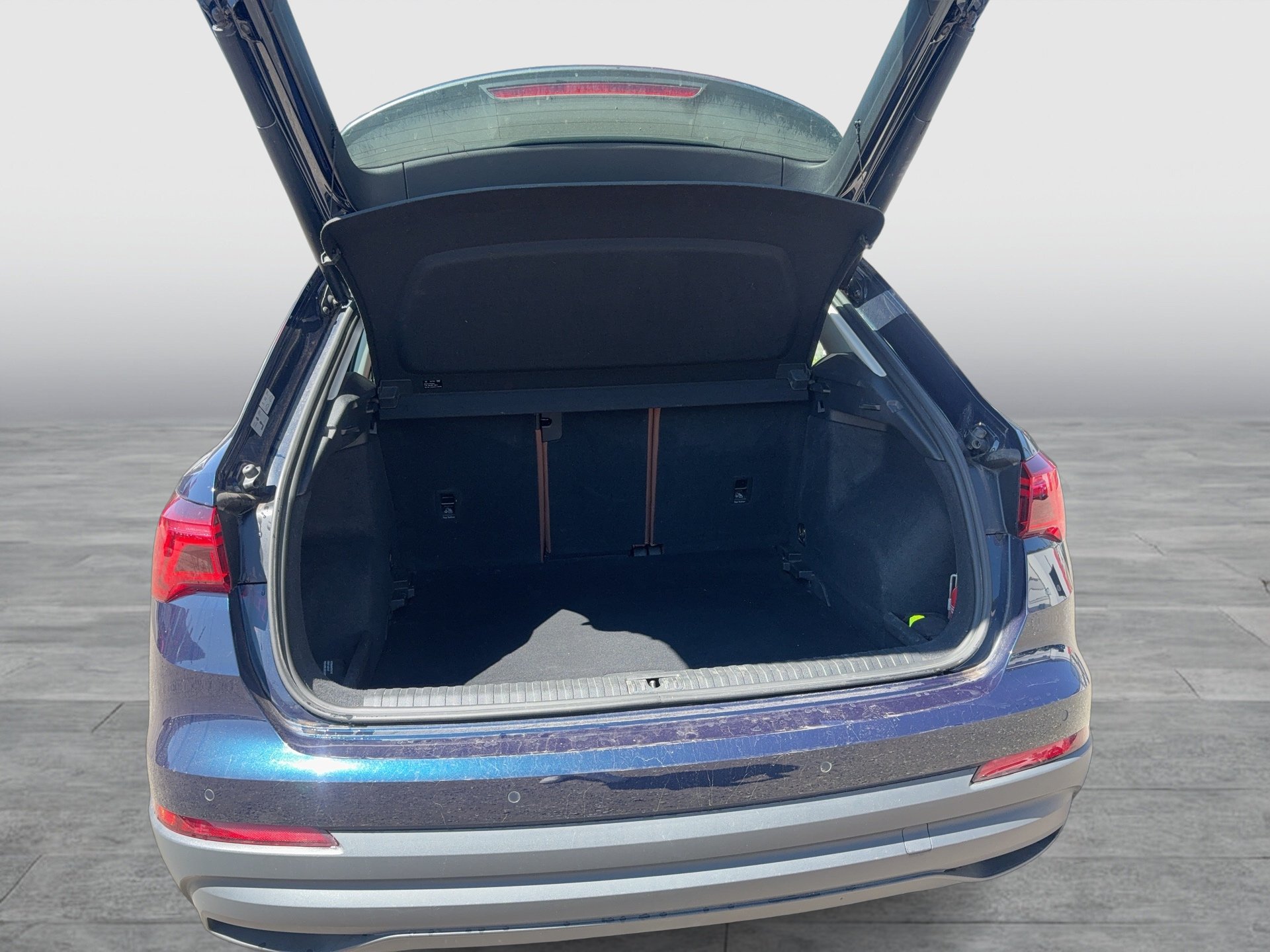 Audi Q3 35 2.0 TDI | Bild 19 von 31