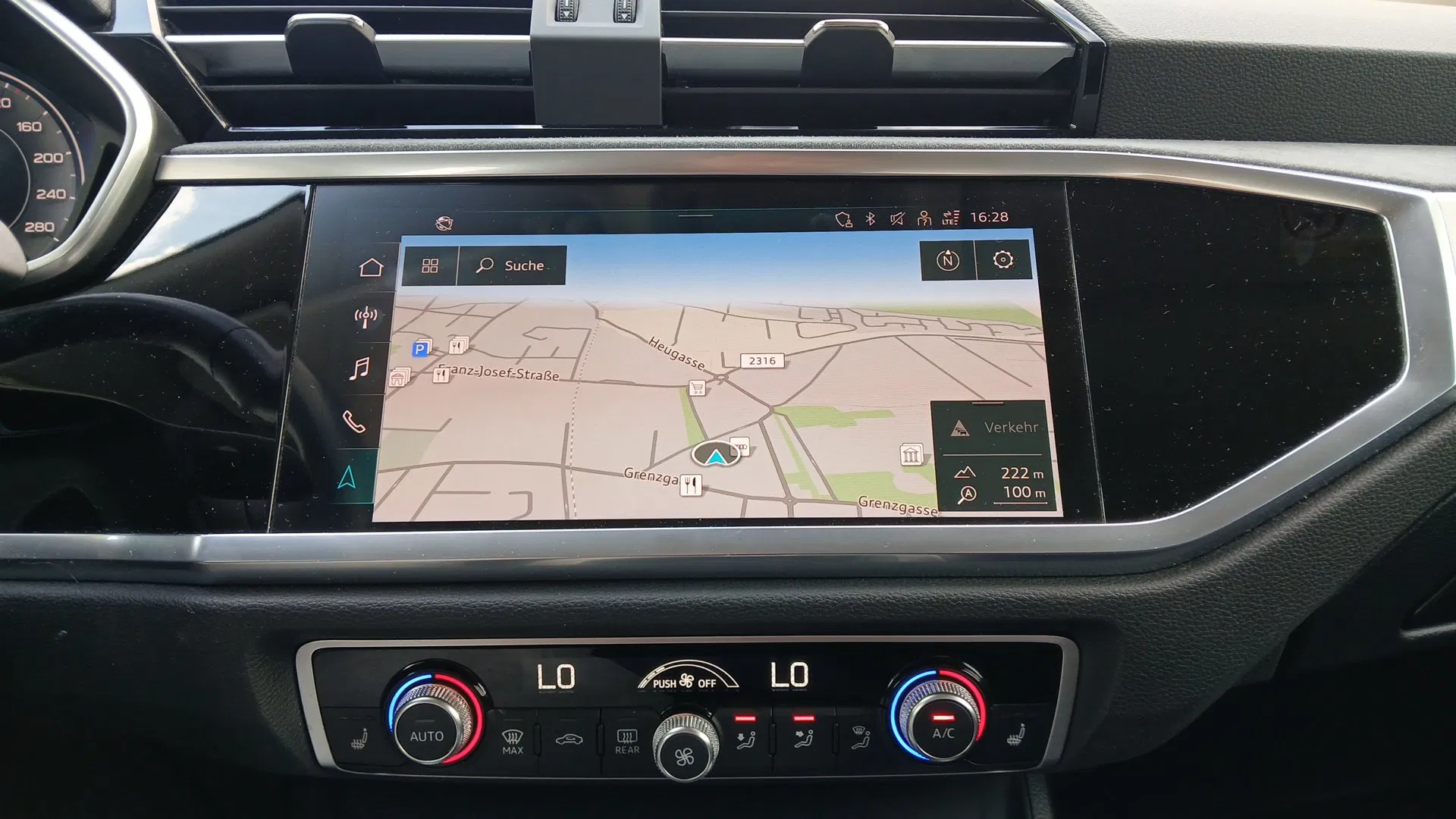 Audi Q3 40 TDI quattro Aut. | Bild 17 von 21