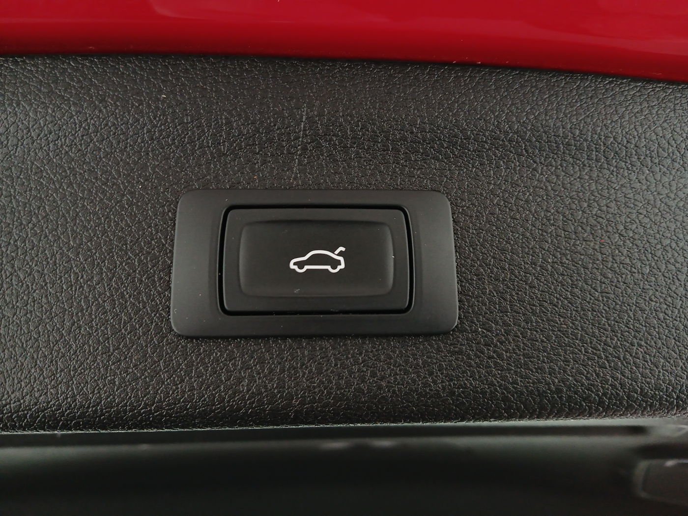 Audi Q3 40 2.0 TDI quattro | Bild 8 von 24