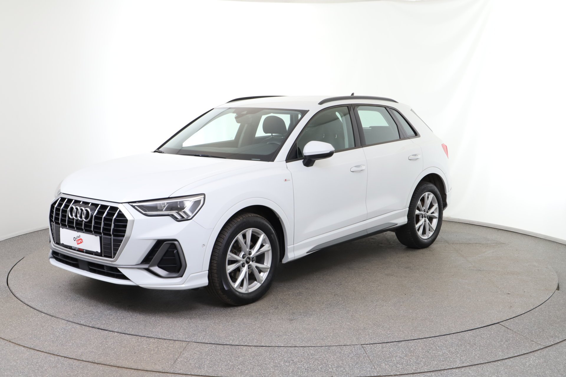 Audi Q3 35 2.0 TDI S-Line | Bild 2 von 30