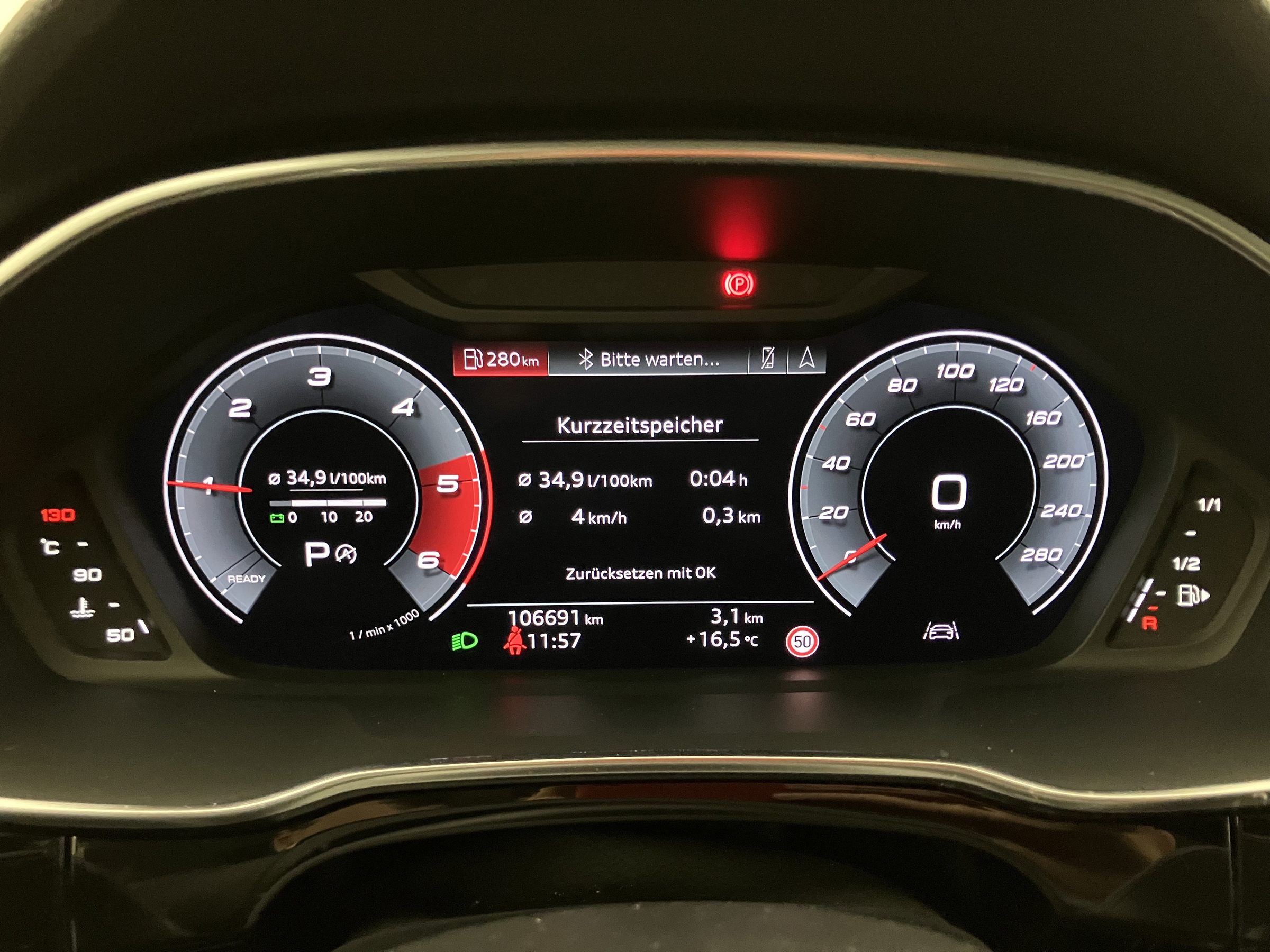 Audi Q3 35 2.0 TDI S-Line | Bild 15 von 30