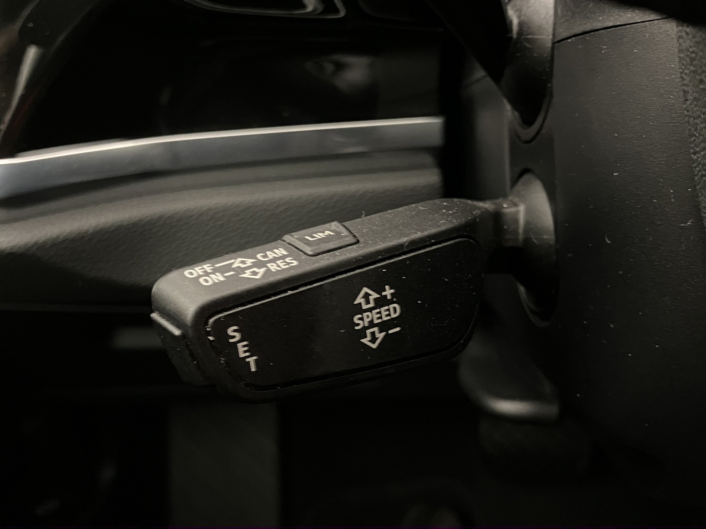 Audi Q3 35 2.0 TDI S-Line | Bild 19 von 30