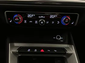 Audi Q3 35 2.0 TDI S-Line | Thumbnail 25 von 30